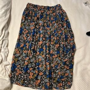 Gap floral pleated skirt